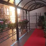 Natalina Hotel 2*